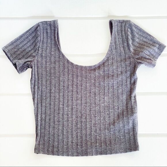 Hollister Womens Grey Ribbed Knit Square Neck Slim Fit Crop Tee Size Small - Picture 5 of 9